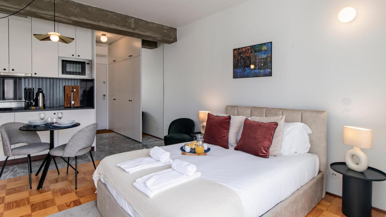 Ceuta Studio Apartments By Lovelystay ปอร์โต ภายนอก รูปภาพ